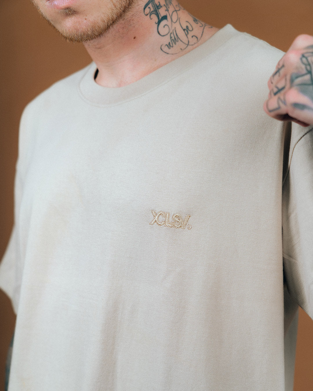 T-Shirt Xclusiv Clasico - Beige - Xclusiv Clothing Company