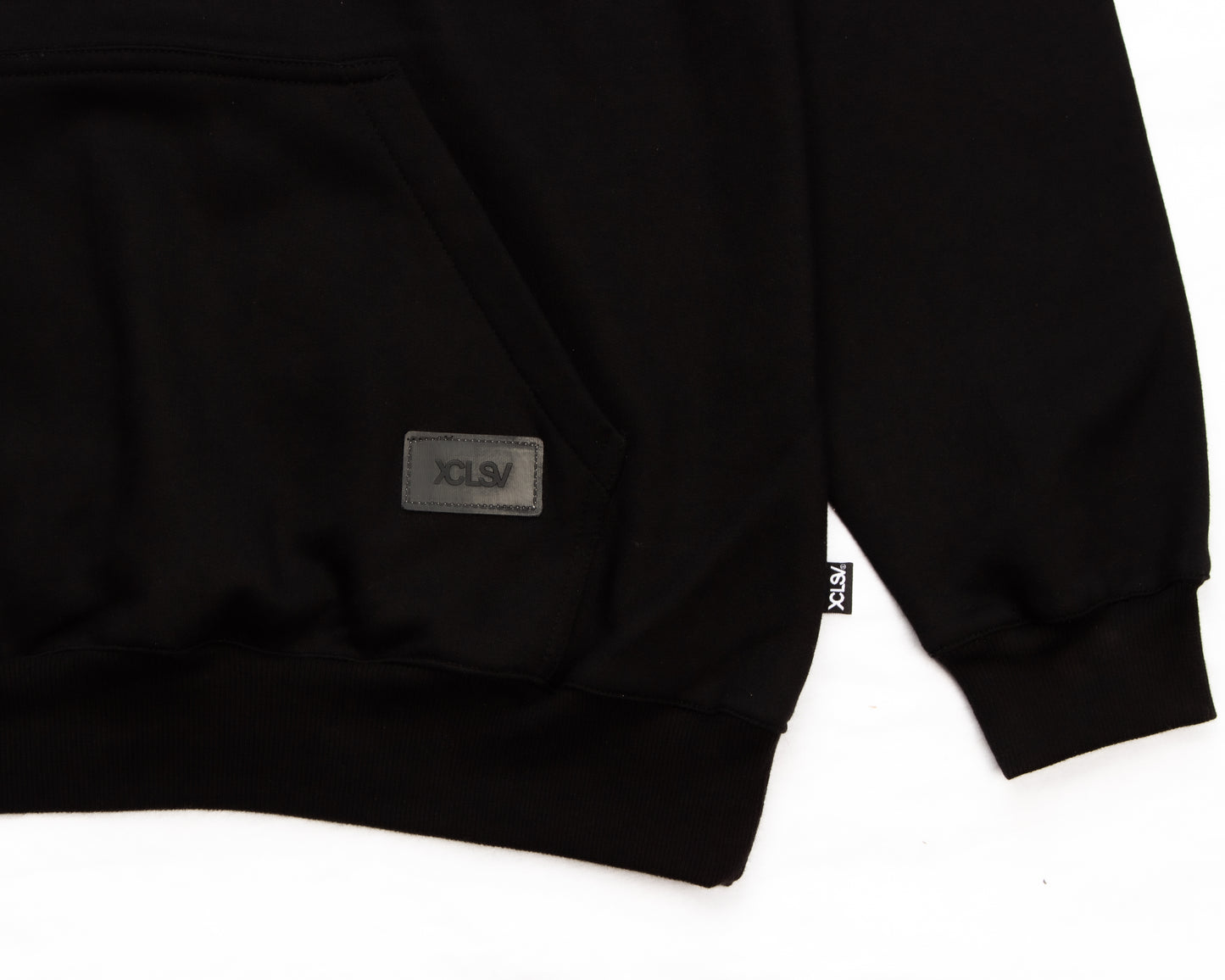 XCLUSIV BLACK SWEATSHIRT - Xclusiv Clothing Company