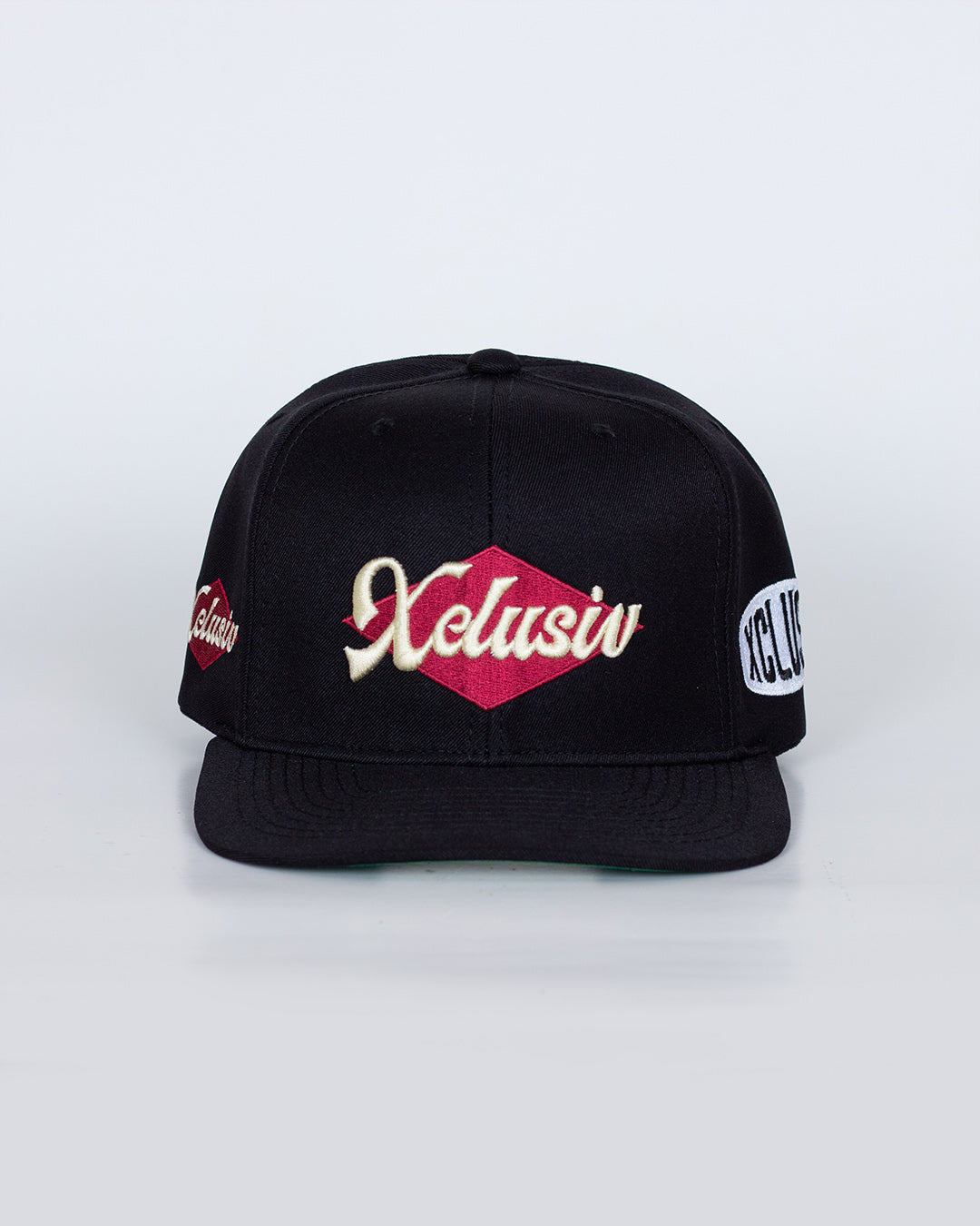 Gorra Xclusiv Cursive Rombo snapback Hat - Black - Xclusiv Clothing Company