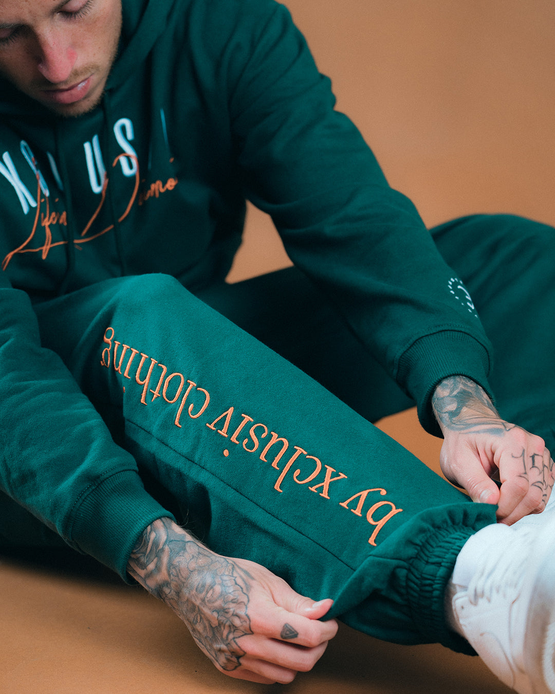 XCLUSIV LIFE IN DIAMONDS SWEATPANT - Xclusiv Clothing Company