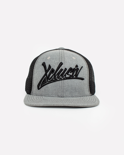 Gorra Xclusiv SIGNATURE TRUCKER HAT GRAY - Xclusiv Clothing Company