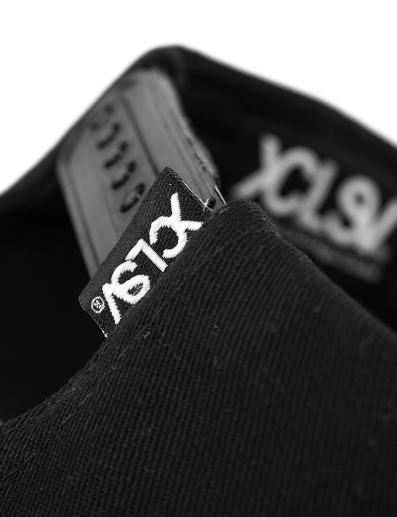 Gorra Xclusiv Signature logo Snapback hat - Black - Xclusiv Clothing Company
